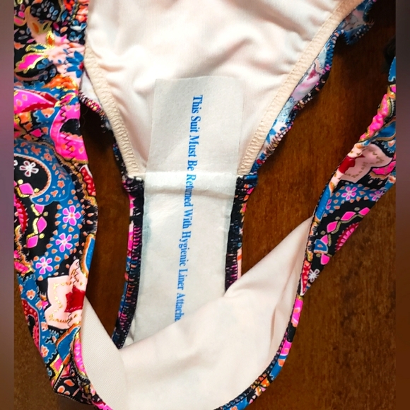 SOLD- Shade & Shore Bikini -34B/XS - Picture 11 of 16